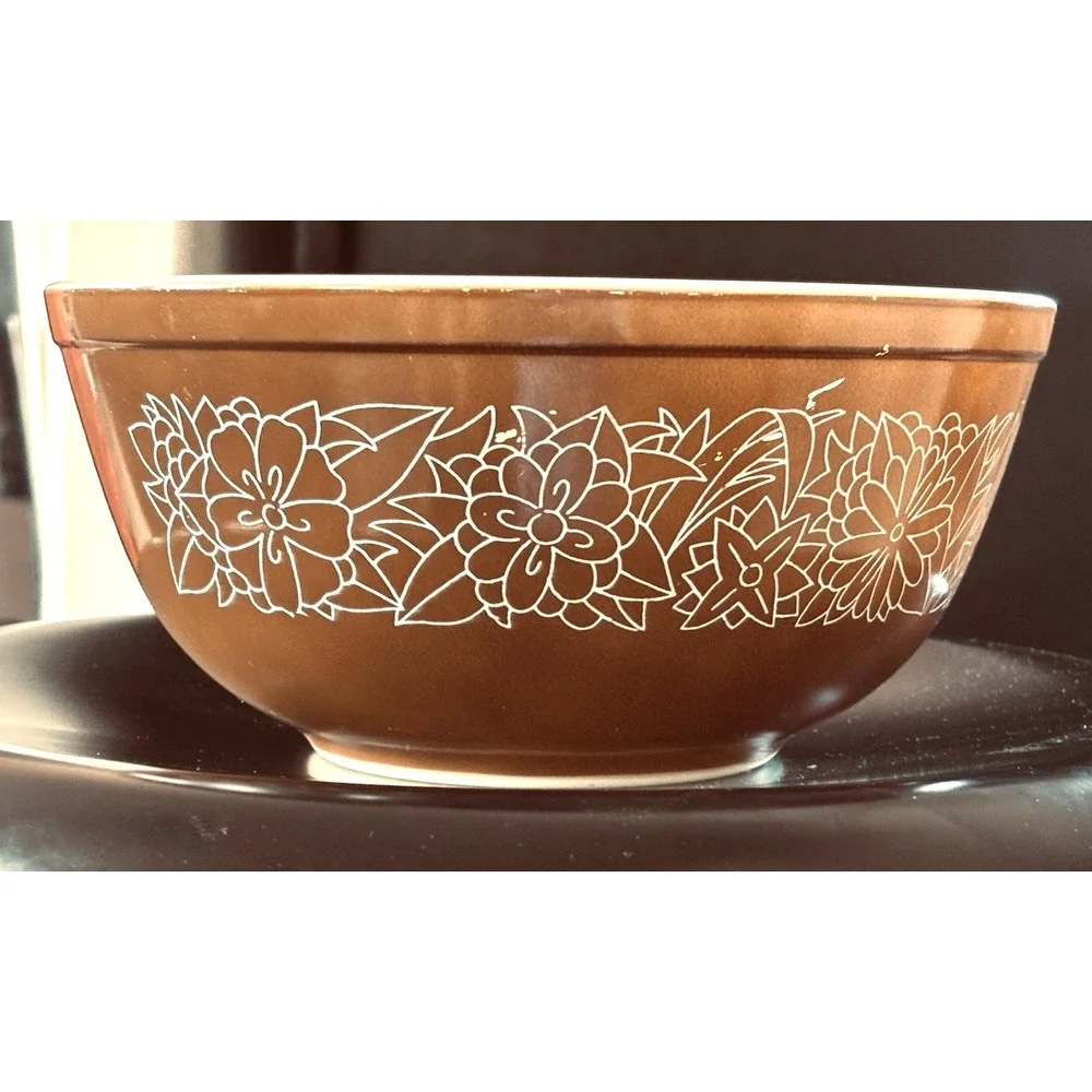 Vintage Pyrex Brown Woodland Pattern Serving Nesting Mixing Bowl 2.5 Qt #403